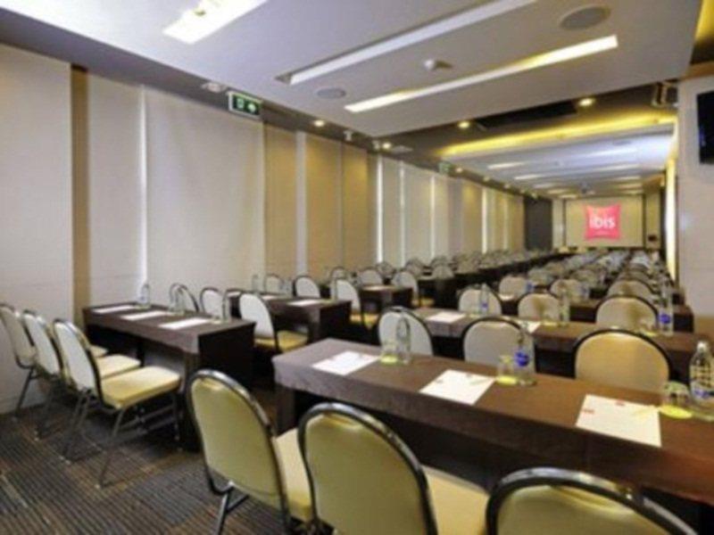 Ibis Bangkok Riverside מראה חיצוני תמונה